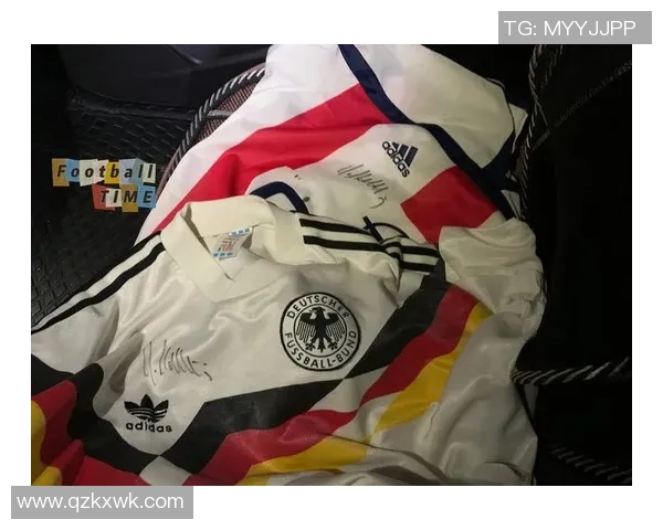 足球球星纪念衫多少钱一件不同版本和签名款价格差距揭秘 足球球星纪念衫多少钱一件不同版本和签名款价格差距揭秘