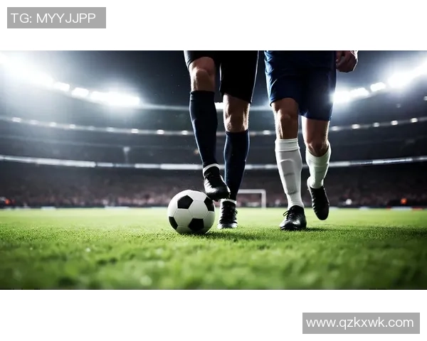 球星夜宿绿茵场,用坚韧与梦想迎接明日挑战 球星夜宿绿茵场,用坚韧与梦想迎接明日挑战